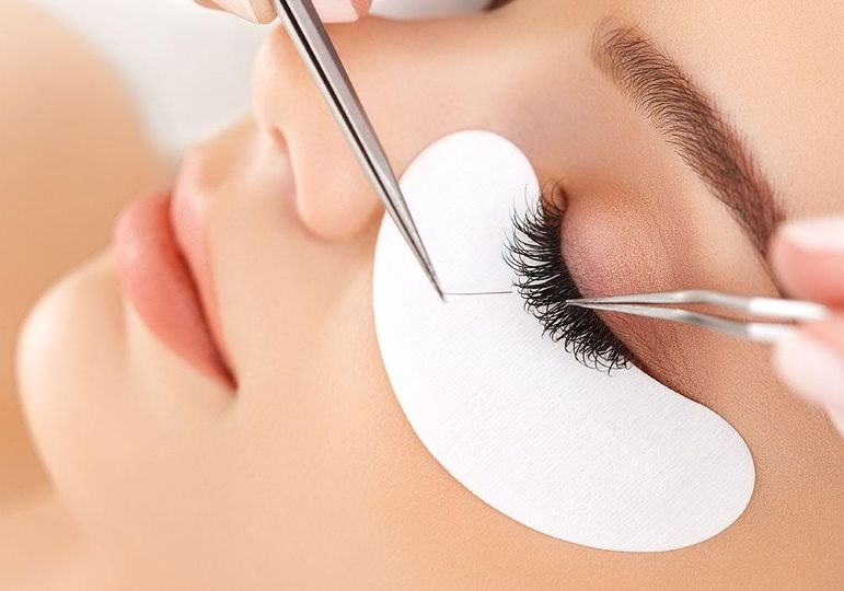 Global Spa Recruitment & Beauty Salon Staffing Agency 3 eyelashes extension recruitment agency
